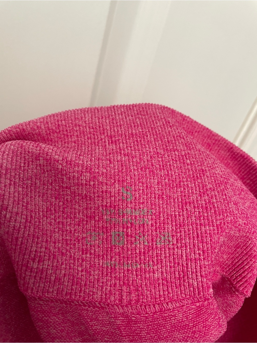 Bundle NVGTN size S Seamless Ombre High-Waist Leggings — Coral & Hot Pink - Picture 14 of 16